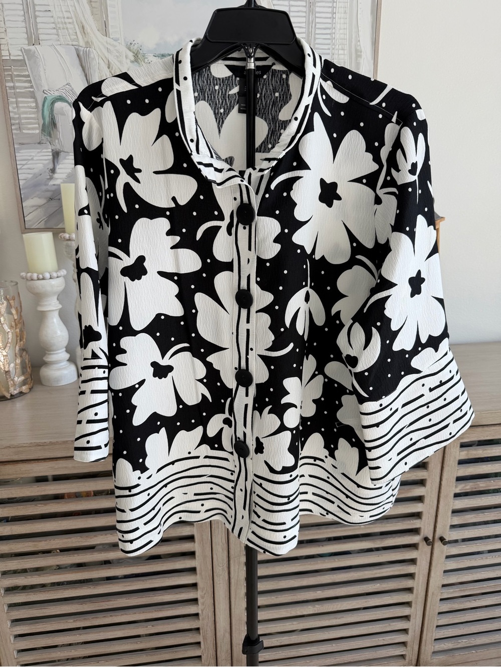 Ali Miles Plus Size Woven Floral Abstract Wire Collar Bell Sleeved Jacket